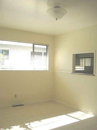 Building Photo - 1078 Fiesta Dr