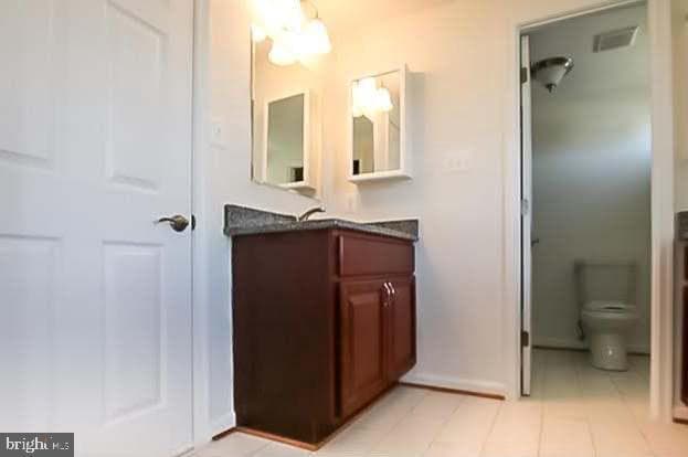 Foto del edificio - 13145 Melville Ln