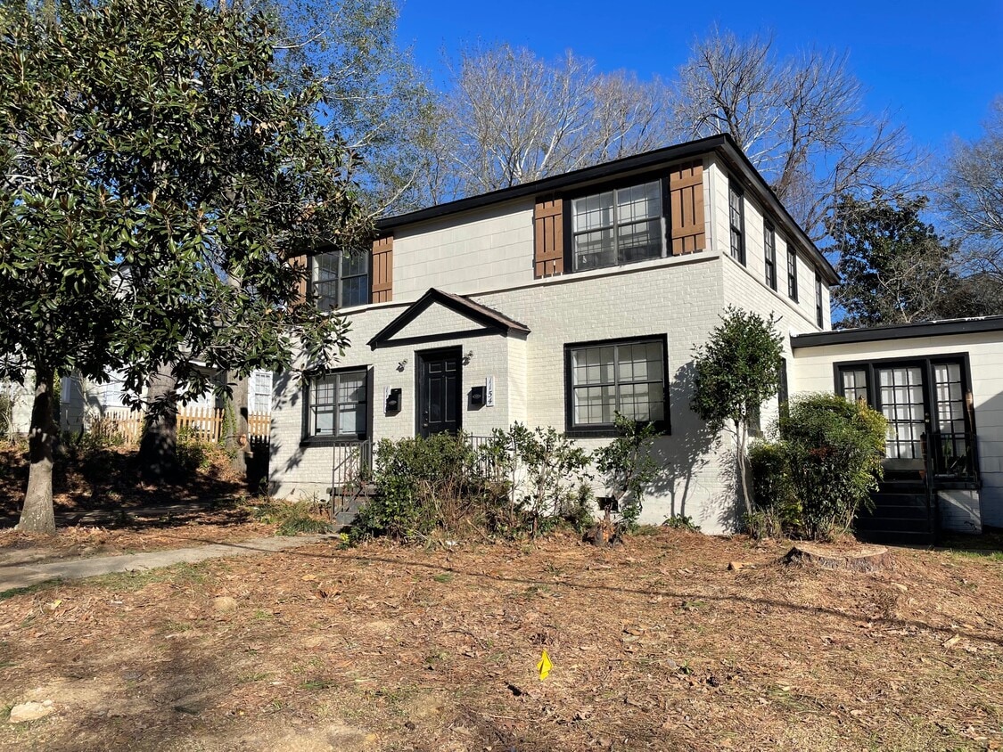 Primary Photo - 1154 Greymont Ave