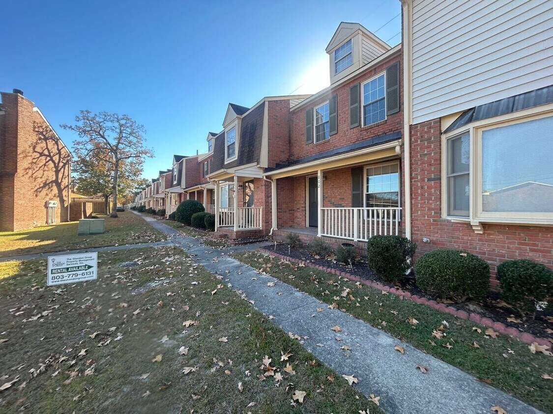 Primary Photo - 940-802 Glenn Street, West Columbia, SC 29169