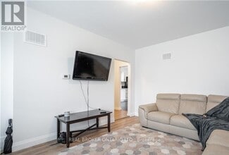 Building Photo - 301 Wallace Ave S