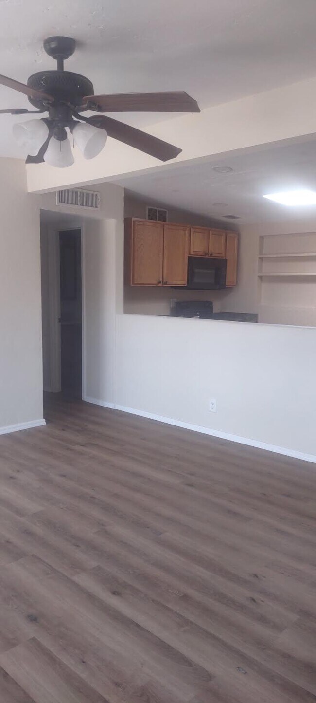 Foto del edificio - 1334 S Rosemont Ave