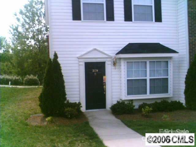 Building Photo - 2174 Sardony Ln