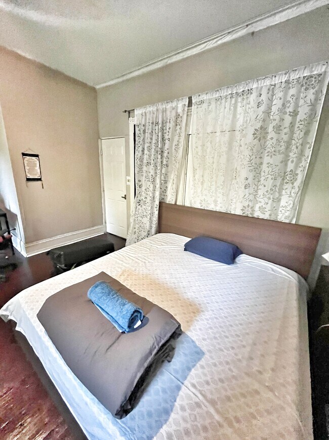 Foto del edificio - 322 S 42nd St