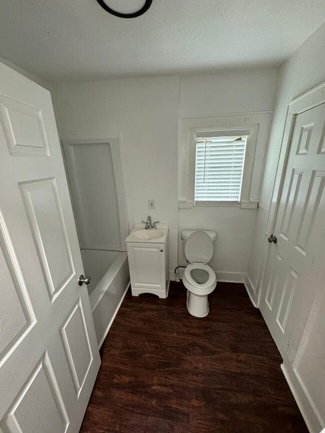 Building Photo - 1416 Craig St