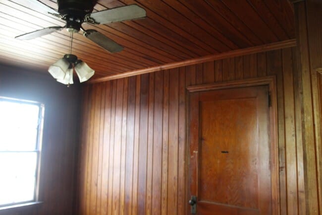 Building Photo - 803 Rosedale Ave