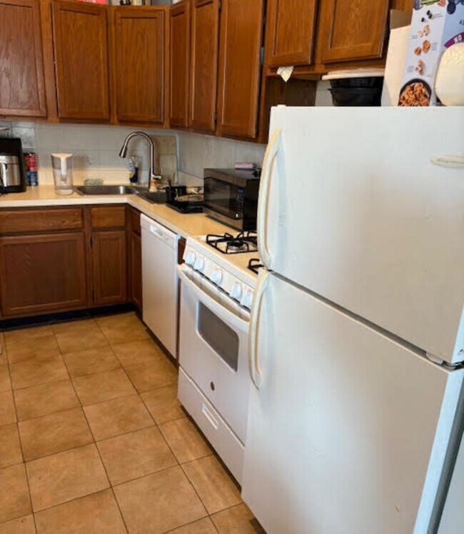 Foto del edificio - 3314 N Halsted St