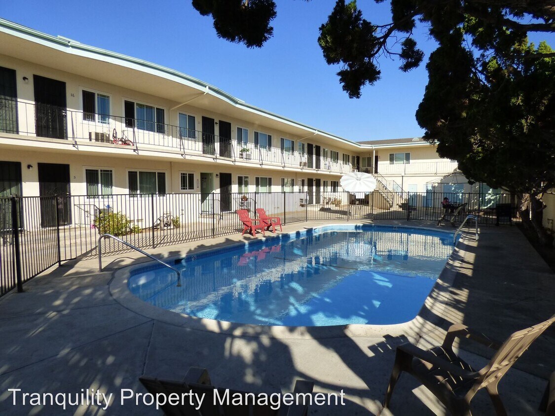 Primary Photo - 110 W Renette Ave