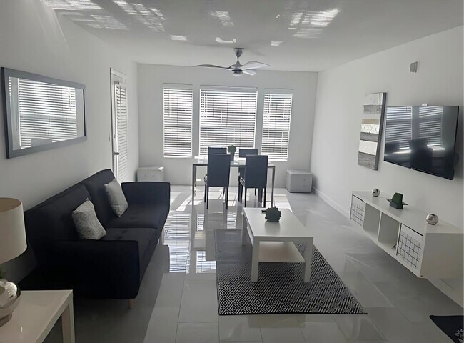 Sala de estar - 11508 Westwood Blvd