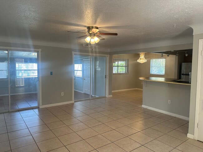 Vista del comedor - 795 2nd St