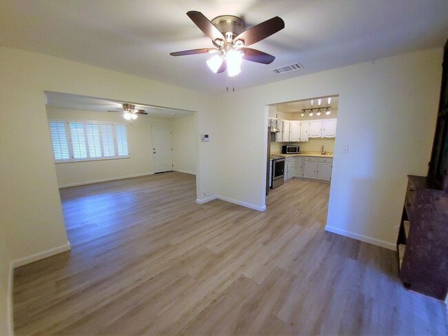 Building Photo - COMING SOON...Fully Remodeled Historic University Heights Home for Rent