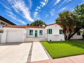 Building Photo - 7825 Byron Ave