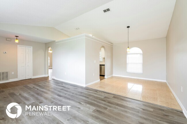 Building Photo - 817 Albi Ct