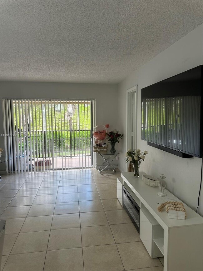 Building Photo - 10511 SW 108th Ave