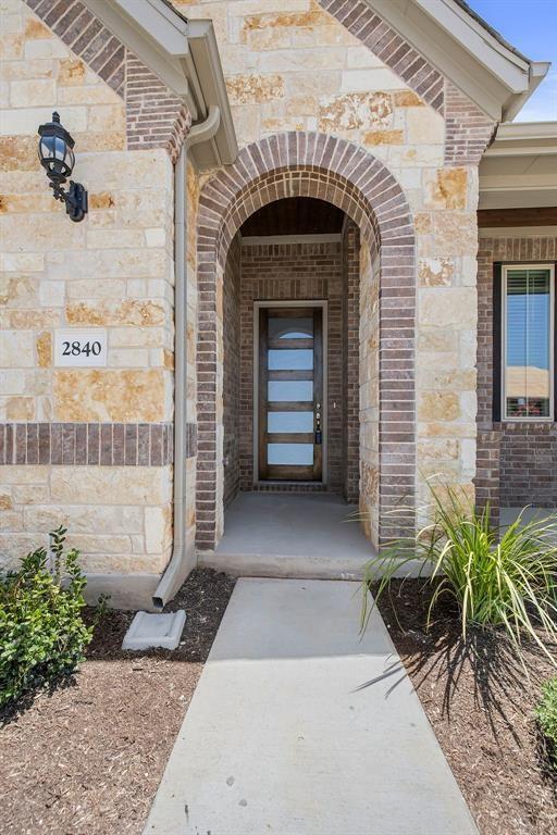 Building Photo - 2840 Stone Branch Dr