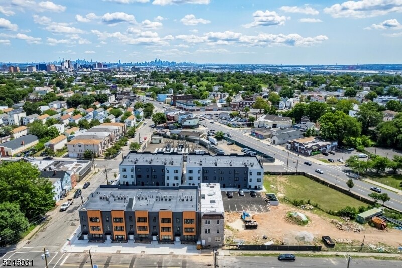 Foto principal - 702 S 17th St