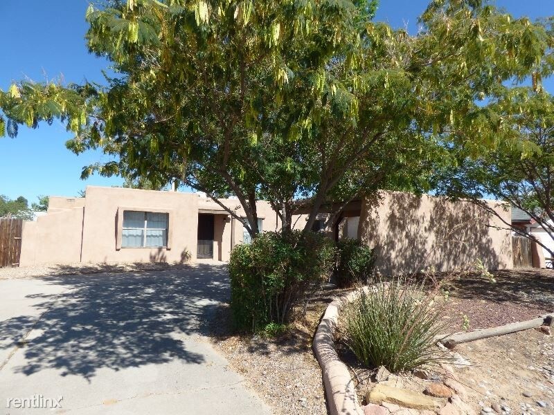 Foto principal - 3 br, 2 bath House - 6305 Flor De Mayo Pl NW