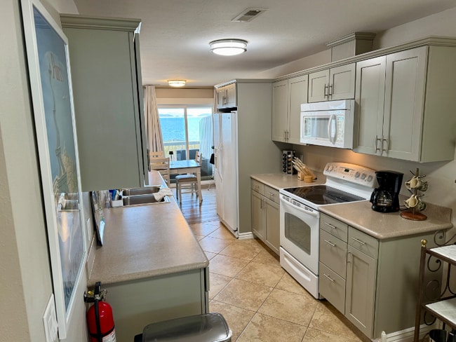 Building Photo - 50300 US-93