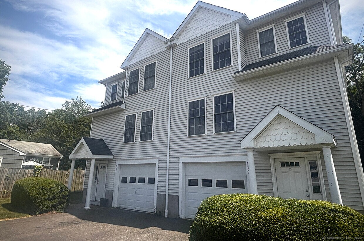 Foto principal - 939 Tunxis Hill Rd