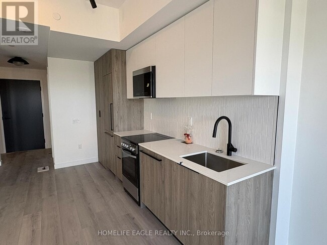 Building Photo - 1635 Military Trail