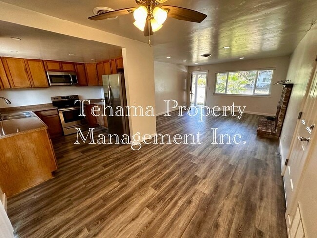 Building Photo - 3 Bedroom 1 Bath Home in Antelope Area