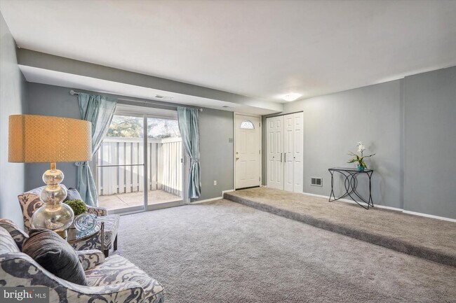 Building Photo - 7244 Jillspring Ct