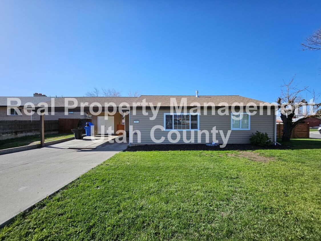Primary Photo - Pet Friendly Orem Home