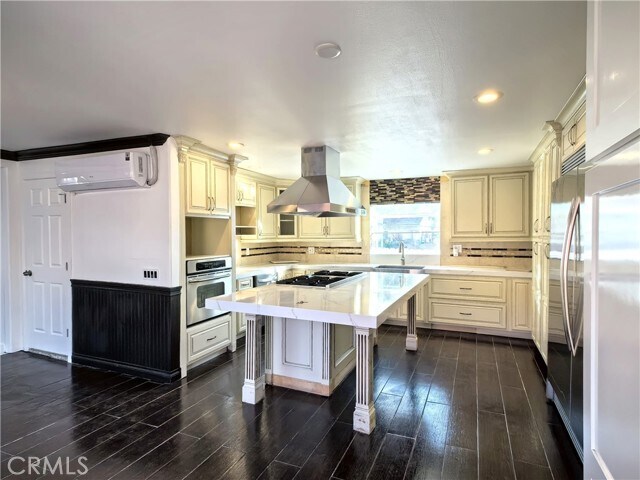 Building Photo - 10846 Carmenita Rd