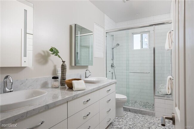 Foto del edificio - 4 br, 4 bath Duplex - 606 36th St