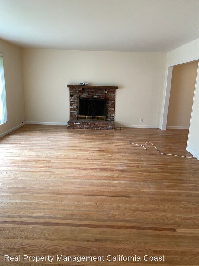Foto del edificio - 3 br, 2 bath House - 2675 Monterey Street