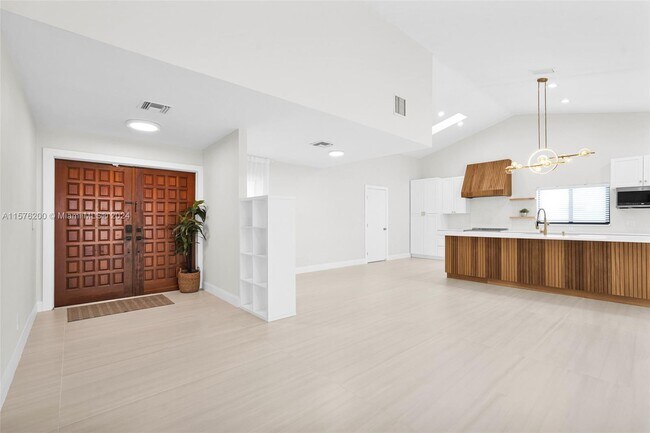 Building Photo - 3631 Farragut St