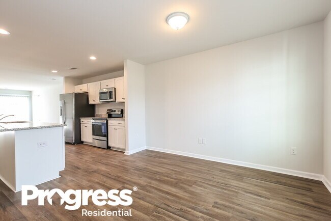 Building Photo - 1020 Castle Pl
