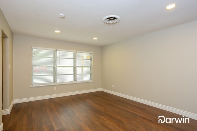 Foto del edificio - 5237 Greene Ave