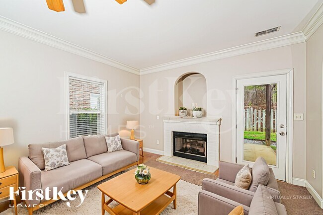 Foto del edificio - 230 Vineyard Ln