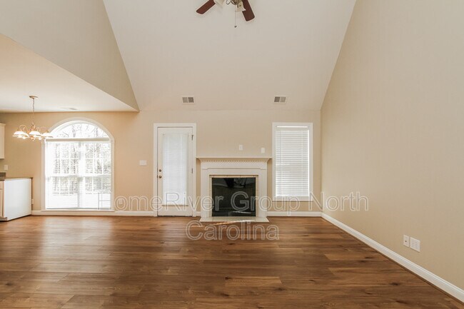 Building Photo - 7278 Drury Ln