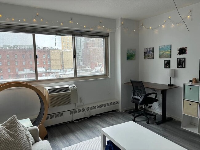 Foto del edificio - BRIGHT 1 BED 1 BATH in Rittenhouse ALL UTI...