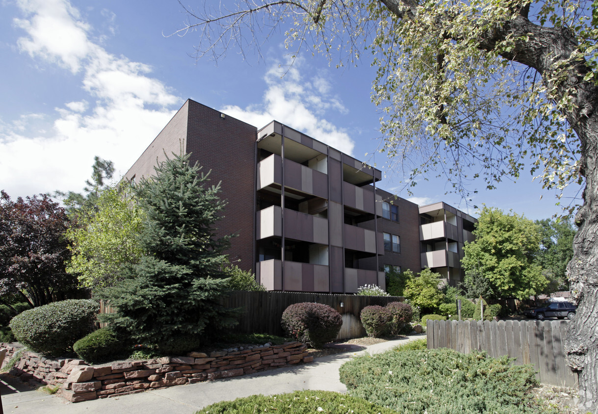 Foto principal - Shady Creek Condos