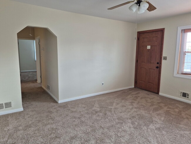 Foto del edificio - 2820 Illinois Ave