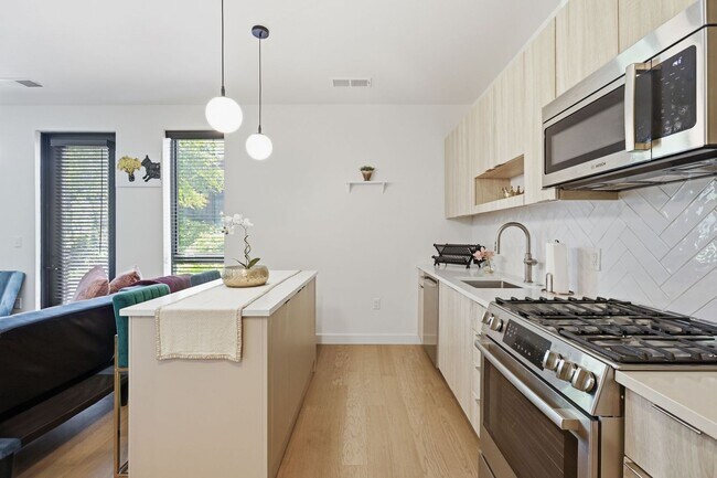 Foto del edificio - 7175 12th St NW
