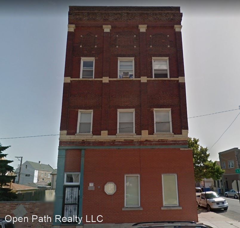Primary Photo - 3081 S Lock St