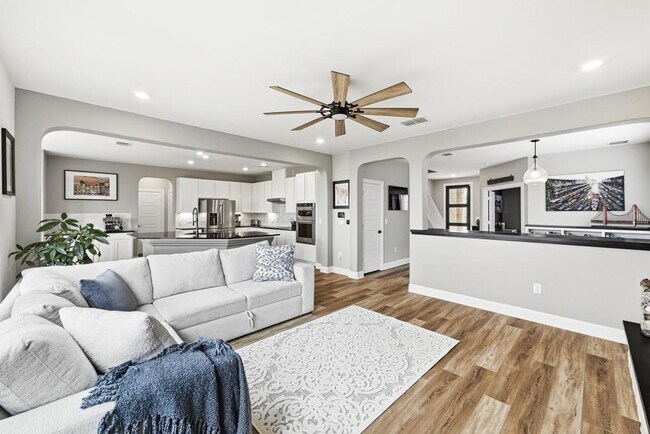 Foto del edificio - 8109 Tranquil Glade Trl