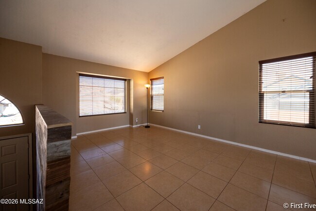 Foto del edificio - 8984 N Eaglestone Loop