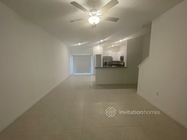 Foto del edificio - 8290 Crescent Oaks Dr