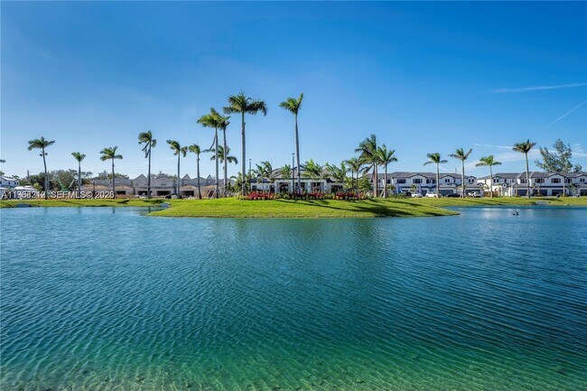 Foto del edificio - 4941 Peacock Wy