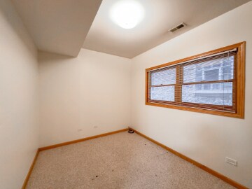 Building Photo - 1433 N Leavitt St