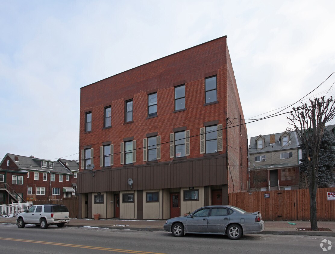 811813 Monongahela Ave, Glassport, PA 15045 Apartments in Glassport