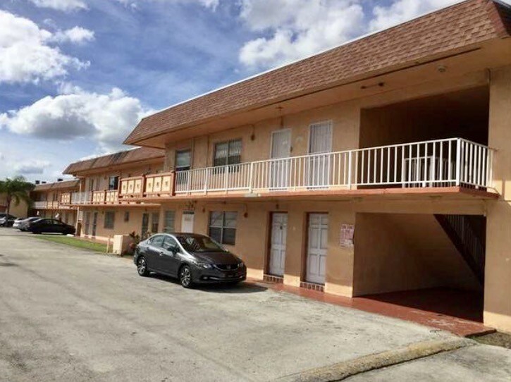 Foto principal - 505 NW 177th St