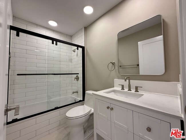 Foto del edificio - 3750 Glendon Ave