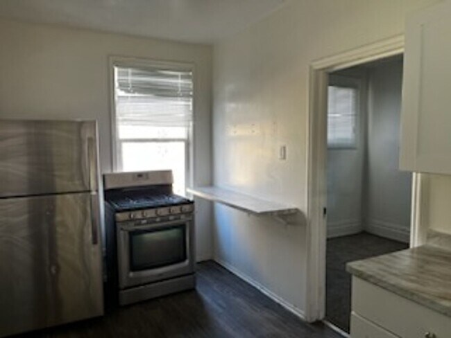 Building Photo - Quaint Charm in Liberty Wells: Recently Up...