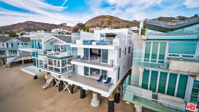 Building Photo - 31636 SEA LEVEL Dr